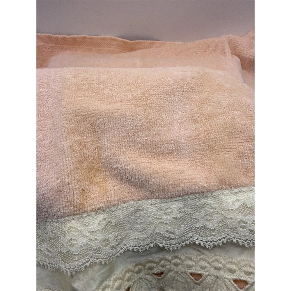 VTG Pink Towel Set Of 6 Lace Border By AFTER BATH LUXURY BY J ABOUCHAR & SONS